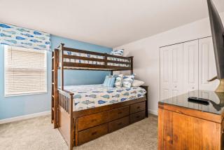 Great 8 br villa w games theater pool by Disney - 4