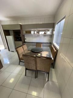 Casa grande com 3 quartos climatizados - 2