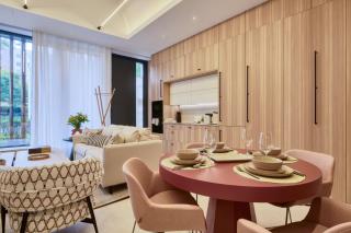 Snob Suite - 4