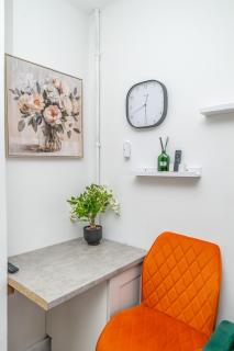 Cosy Sleeps 7 Gated Driveway Work Leisure - 3