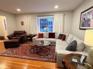 4BR Family Retreat Near Annapolis w Large Yard - 5