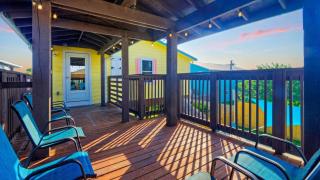 Private Pool Yard Deck by the Nature Preserve Tipsy Flipper by AvantStay - 7