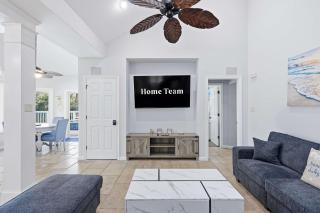 Coastal Luxe Retreat - Heated Pool & Spa - Games - 3