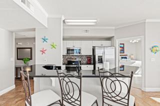 Splash, Relax & Repeat at Dolphin View Retreat! Beachfront! Sleeps 9! - 5