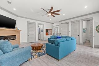 Keep Calm & Pool On at Peaceful Easy Feeling! Sleeps 20! - 2