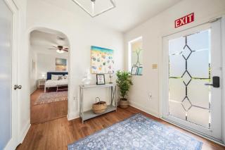 Hollywood Beach Bliss Villa Sleeps 10 - 7
