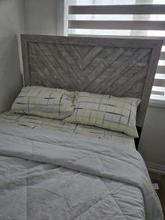 Modern 3BR FriendlyTown Home - 9