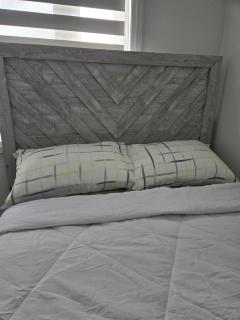 Modern 3BR FriendlyTown Home - 4