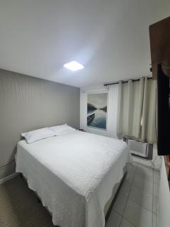 Suíte completa e poucos metros da praia - 6