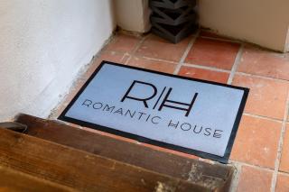 Romantic House - 8