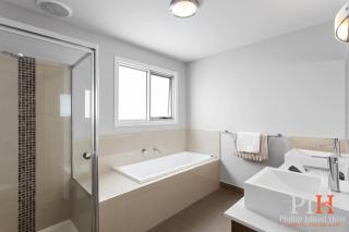 Townhouse with Shared Pool in Cowes - 5