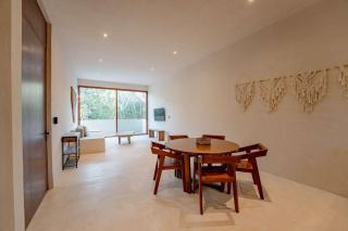 Luxury 2BR Retreat with Private Rooftop - Holistika - 4