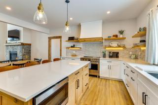 Luxe Mountain Home with Chefs Kitchen and Okemo Views - 4