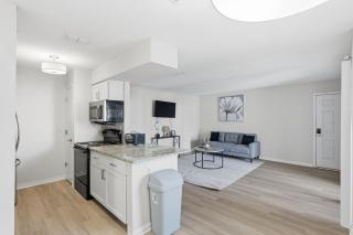 Cozy Modern 1BR at The Taylor - 6