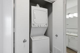 Relaxing Retreat with Modern Touches - 5