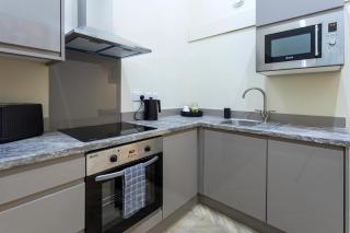 Modern Executive 1BR Leeds City Centre Apartment - 5