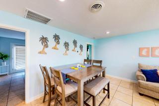 Phoebe's Beach House - 3