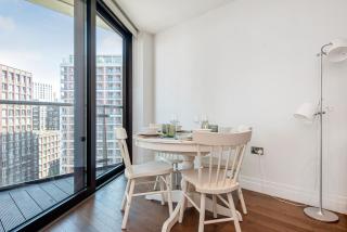 Battersea Power station 2 Bed Close To Harrods - 6