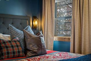 Freedom Creek Hideaway-Veteran Host-Pet Friendly-Single nights-Newly Renovated!! - 4