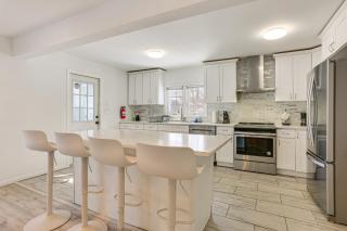 Game Room and Hot Tub Family Gem on Lake Hopatcong - 3