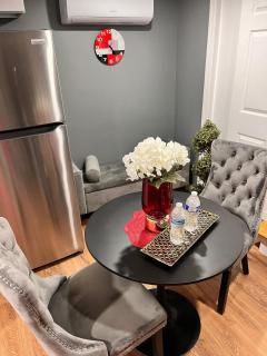 Cozy Private Two Bedroom Basement Apartment - 2
