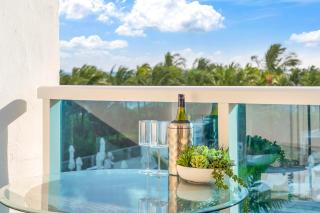 Roney Palace 408 - 6