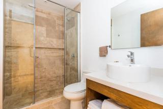 Private Room in top location, Microwave and Fridge - 2