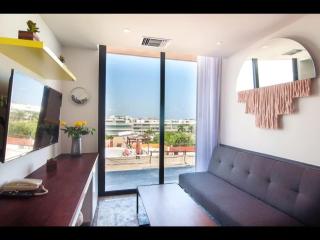 1BR 1BA in Singular Joy, best location in town - 6
