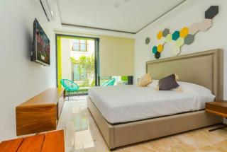 Studio with AC Pool Gym, Rooftop view 100MB WIFI - 2