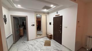 Apartment in secure residence - 9