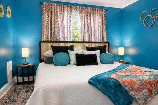 Dog Friendly, Firepit, Hot Tub, EV Chrger, Broad Ripple - 7