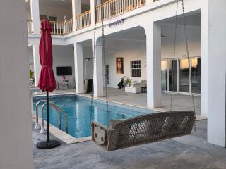 Penthouse Suite - Chez Mango Villa - 3