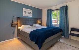 Nice Home In Byxelkrok With Wifi - 4