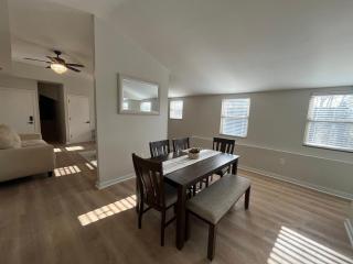 Sheffield Apt #3 - 8