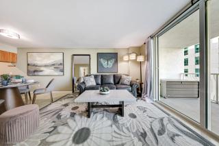 Sky-High Urban Sanctuary with Coastal Glimpses - 2