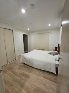 Modern 4-Bedroom Home in Tarneit - 7