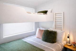 2 Bedroom Tiny Home Retreat with Hot Tub! - 6