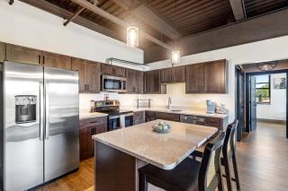 301 - Downtown Condo 1 Bedroom View of City With Fireplace - 9