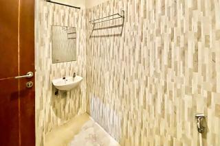 Mawar Indah Hotel near Stasiun Balapan Solo Mitra RedDoorz - 2