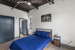 NEW 1BR Luxury Condo Private Balcony 303 - 1