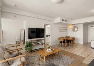 2BR High Floor Apartment Chevron Renaissance - 1