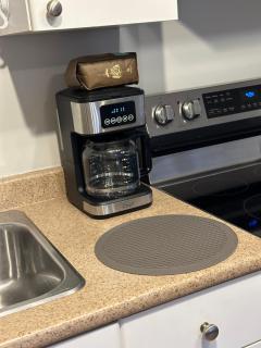 2-Bedroom Private Suite near VIU - 4