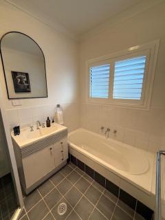 Acreage home on Lovedale Rd with EV and private vineyard - 2