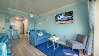 Oceanfront Condo w Private Balcony Pool Tennis Bubbly Blew by AvantStay - 5