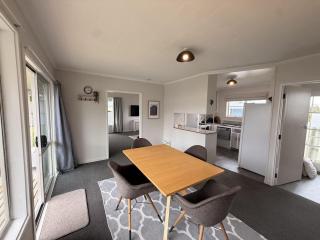 Mackenzie Mews Twizel Retreat - Walk to Town, Wi-Fi, Sleeps 6, Pets Ok - 1