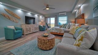 Beachfront Condo Prvt Balcony w View Pool Access Beach Happy by AvantStay - 9