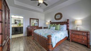 Beach Boardwalk Pool Access Ocean Views Coral Reef by AvantStay - 1