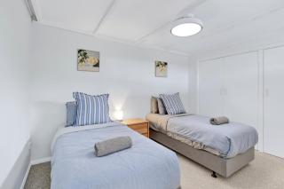 Retreat on Hitchcock- Barwon Heads, Pet friendly, 3 Bedroom, 2 Bathroom, Aircon, Modern, Single Level - 7