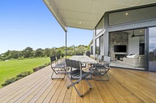 Scenic House with Private Yard & BBQ Area - 5
