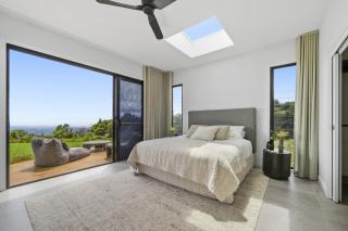 Scenic House with Private Yard & BBQ Area - 4